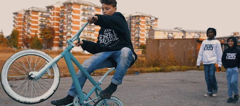 Cover video No New Friends di MBoss feat Jamil